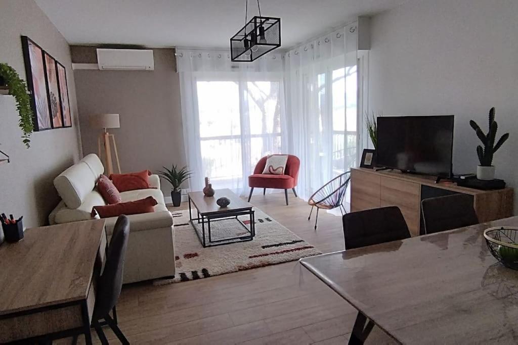 Les Geraniums, Bel Appartement Renove, Proche Plage Et Commerces La Seyne-sur-Mer Extérieur photo